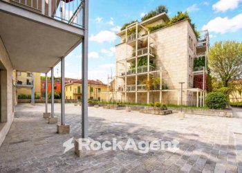 Terrazzo - Four-room apartment via Madonna della Neve, 5, Bergamo - photo 25