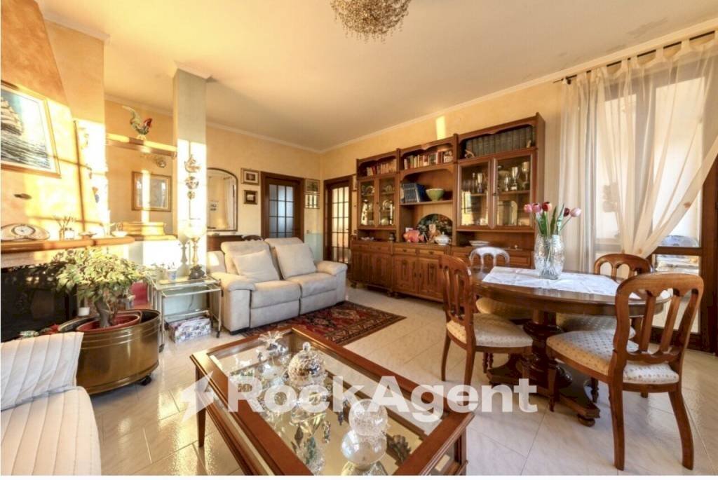 Salone - Three-room apartment via Alfredo Catalani, 73, Settimo Milanese - photo 1