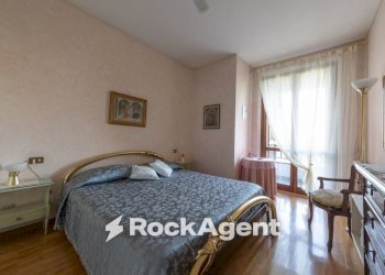 Camera da letto - Three-room apartment via Alfredo Catalani, 73, Settimo Milanese - photo 15