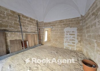 Stanza non arredata - Four-room apartment via F. Crispi 108, Taurisano - photo 5
