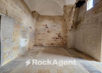 Stanza non arredata - Four-room apartment via F. Crispi 108, Taurisano - photo 7
