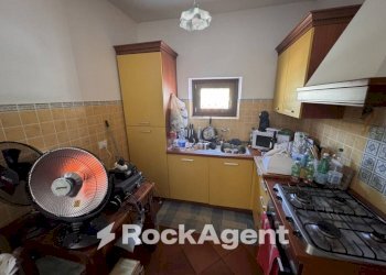 Cucina - Bilocale via Valle Maggiore, lucoli, Lucoli - foto 8
