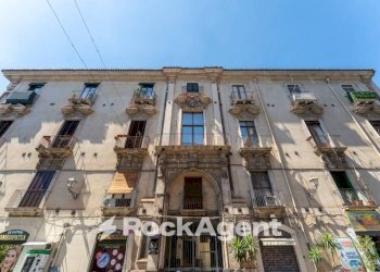 Facciata - Three-room apartment via Vittorio Emanuele II, 108, Catania - photo 29