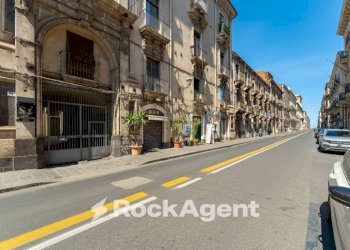 Zona - Three-room apartment via Vittorio Emanuele II, 108, Catania - photo 30