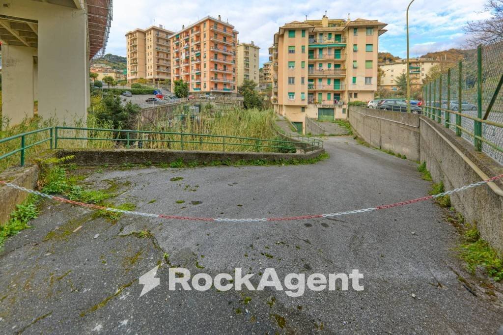 Posto macchina - Warehouse via Cordanieri, Genova (neighborhood Voltri) - photo 1