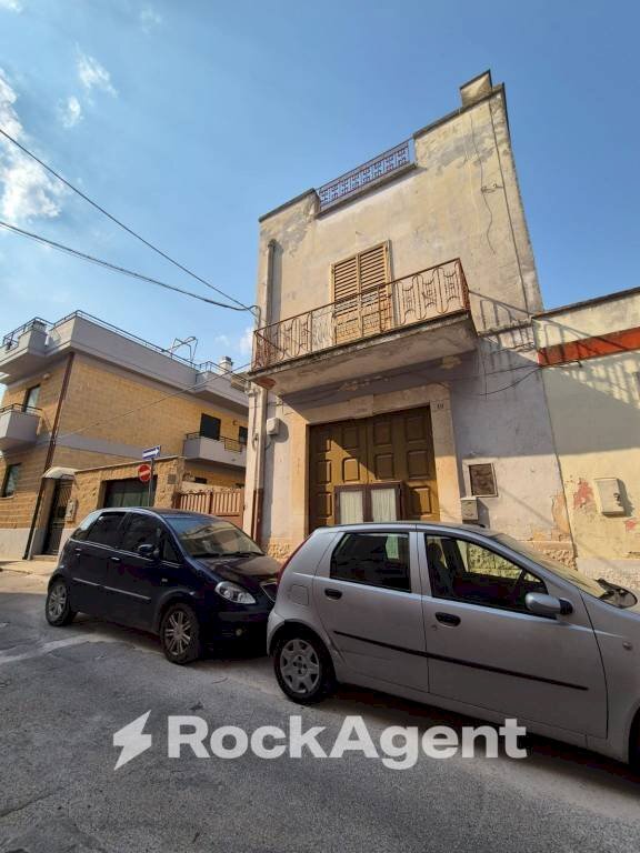 Zona - Casa indipendente via Casina di Dentro, 3, Bitonto - foto 1