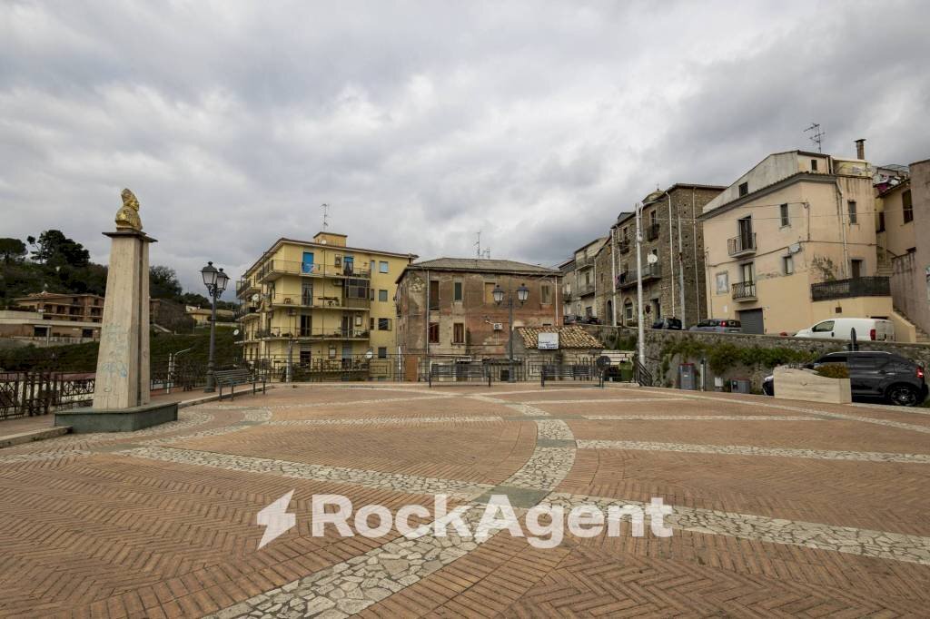 Zona - Three-room apartment via Candela, 12, Catanzaro - photo 2