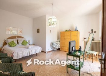 Camera da letto - Apartment via Sarzanese, 247, Lucca - photo 21