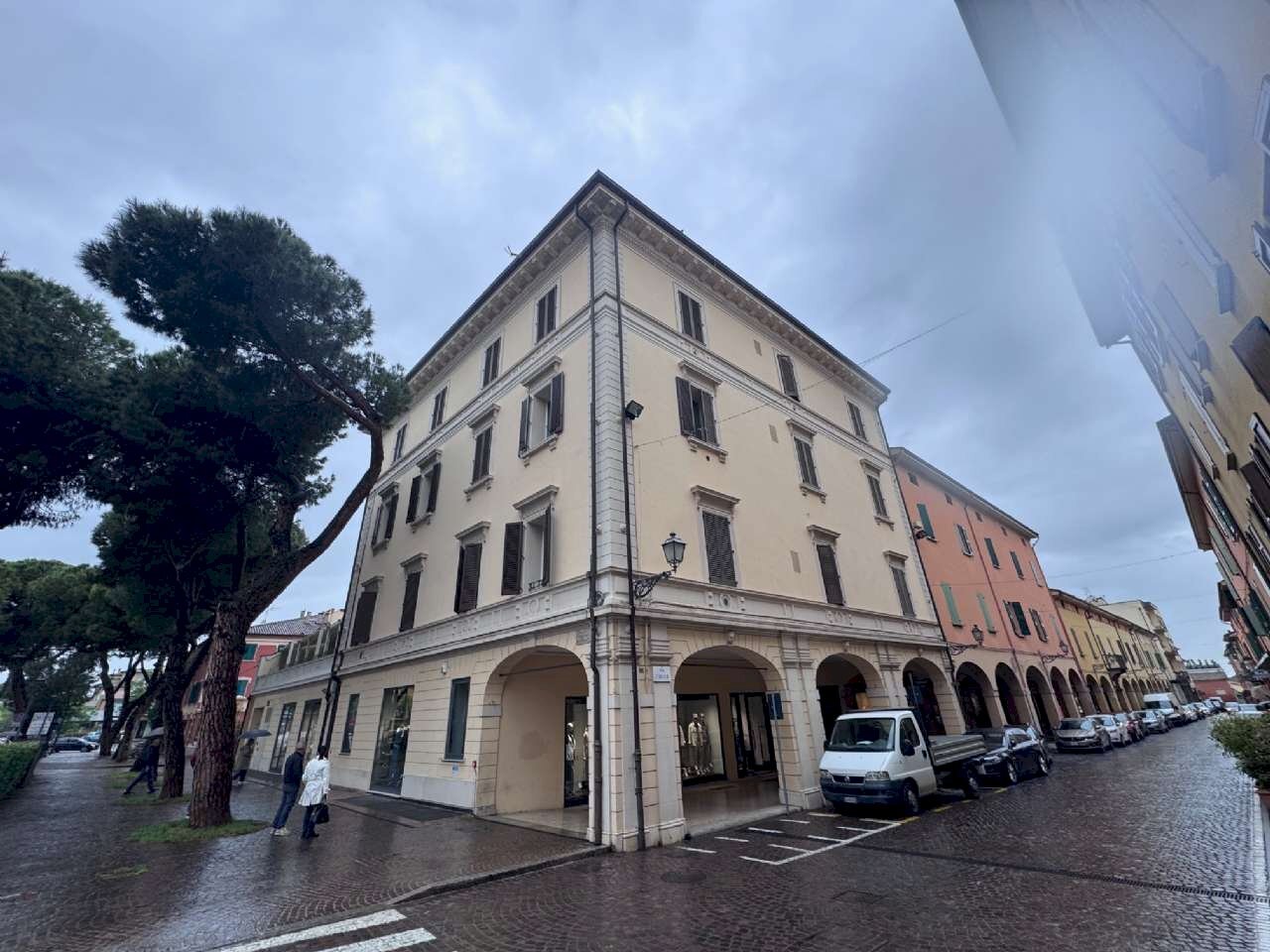 facciata palazzo - Quadrilocale via via Cavour, Castel San Pietro Terme - foto 1