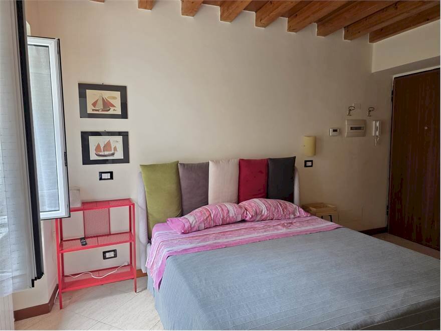 One-room apartment Genova (neighborhood Lagaccio) - photo 1