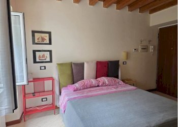 One-room apartment Genova (neighborhood Lagaccio) - photo 1