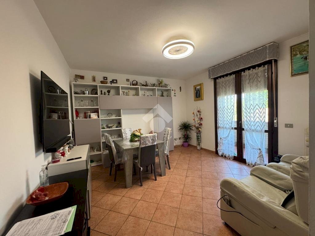 Quadrilocale Via L.A.Melegari, Castelnovo di Sotto - foto 3