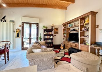 www.la-commerciale.com - Rif. COM007.jpg - Appartamento Via Nilde Iotti 7, Ozzano dell'Emilia - foto 5