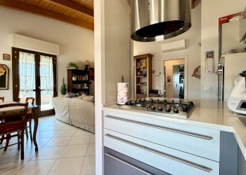 www.la-commerciale.com - Rif. COM007.jpg - Appartamento Via Nilde Iotti 7, Ozzano dell'Emilia - foto 8