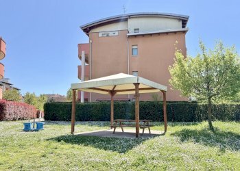 www.la-commerciale.com - Rif. COM007.jpg - Appartamento Via Nilde Iotti 7, Ozzano dell'Emilia - foto 24