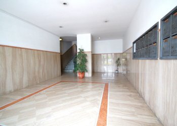 3.jpg - Three-room apartment Via Zenone di Elea 49, Napoli (neighborhood Pianura) - photo 2
