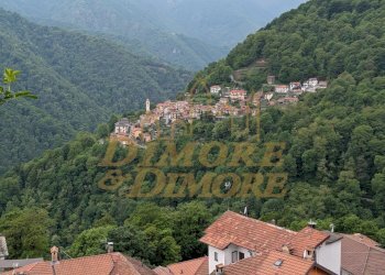 Vista dalla strada.jpg - Villa Loreglia - photo 1