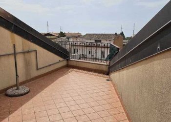 WhatsApp Image 2026-05-06 at 10.32.37.jpg - Attic Tremestieri Etneo - photo 16
