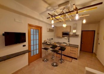 2.jpg - Two-room apartment Via Alfonso Balzico, Salerno - photo 10