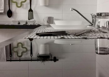 8.jpg - Two-room apartment Via Alfonso Balzico, Salerno - photo 13
