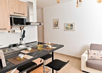 7.jpg - Two-room apartment Via Alfonso Balzico, Salerno - photo 16