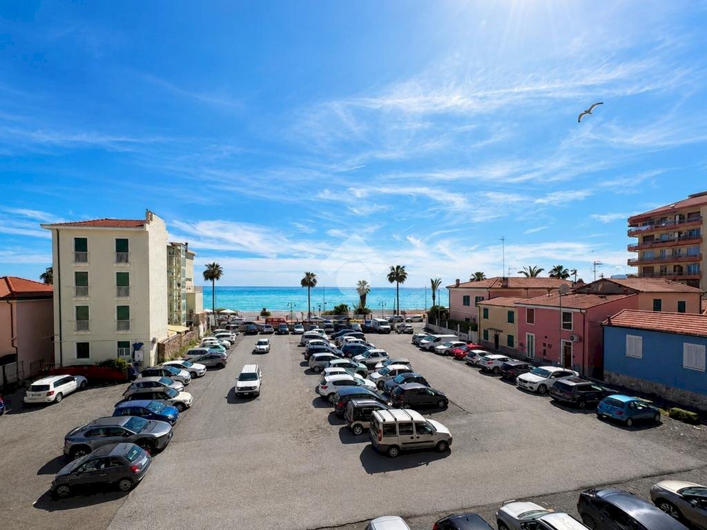 Two-room apartment Via Asse, Ventimiglia - photo 1