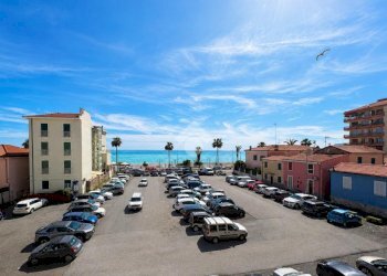Two-room apartment Via Asse, Ventimiglia - photo 1