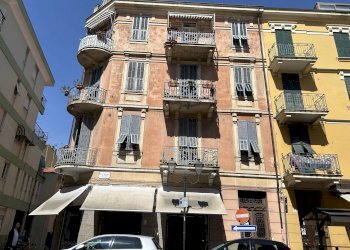 Three-room apartment Via Mazzini, Ventimiglia - photo 1