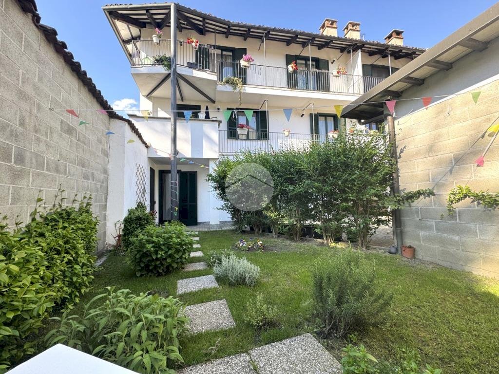 Semi-detached house Via Braida, Carignano - photo 1