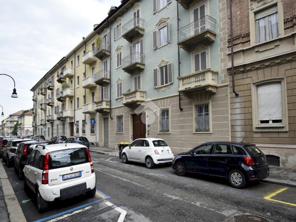 Two-room apartment Via Asti, Torino (neighborhood Borgo Po) - photo 2
