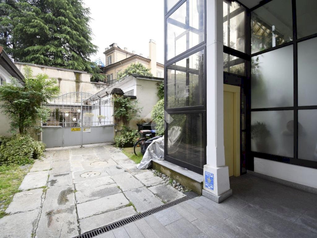Two-room apartment Via Asti, Torino (neighborhood Borgo Po) - photo 3