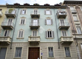 Two-room apartment Via Asti, Torino (neighborhood Borgo Po) - photo 1