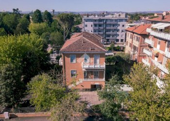 Portion of a house Viale A. Gramsci, Forlì - photo 1