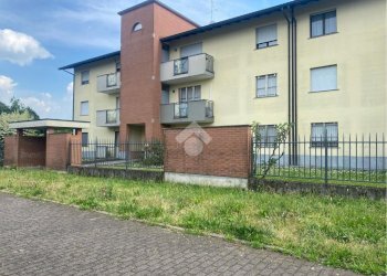 Three-room apartment Via Padre Romero, Arluno - photo 1