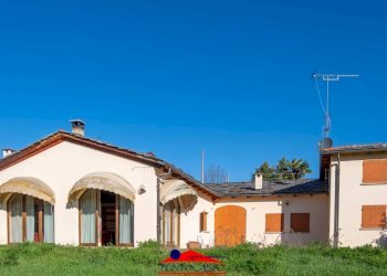 Villa Via Senatore Lombardi, 55/d, Dronero - photo 1