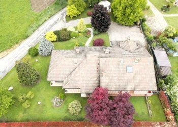 Villa Via Francesco Villanis, 50, Bernezzo - foto 2