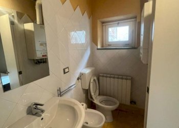 One-room apartment Via Amedeo Rossi, 17, Cuneo (neighborhood Centro Storico) - photo 8