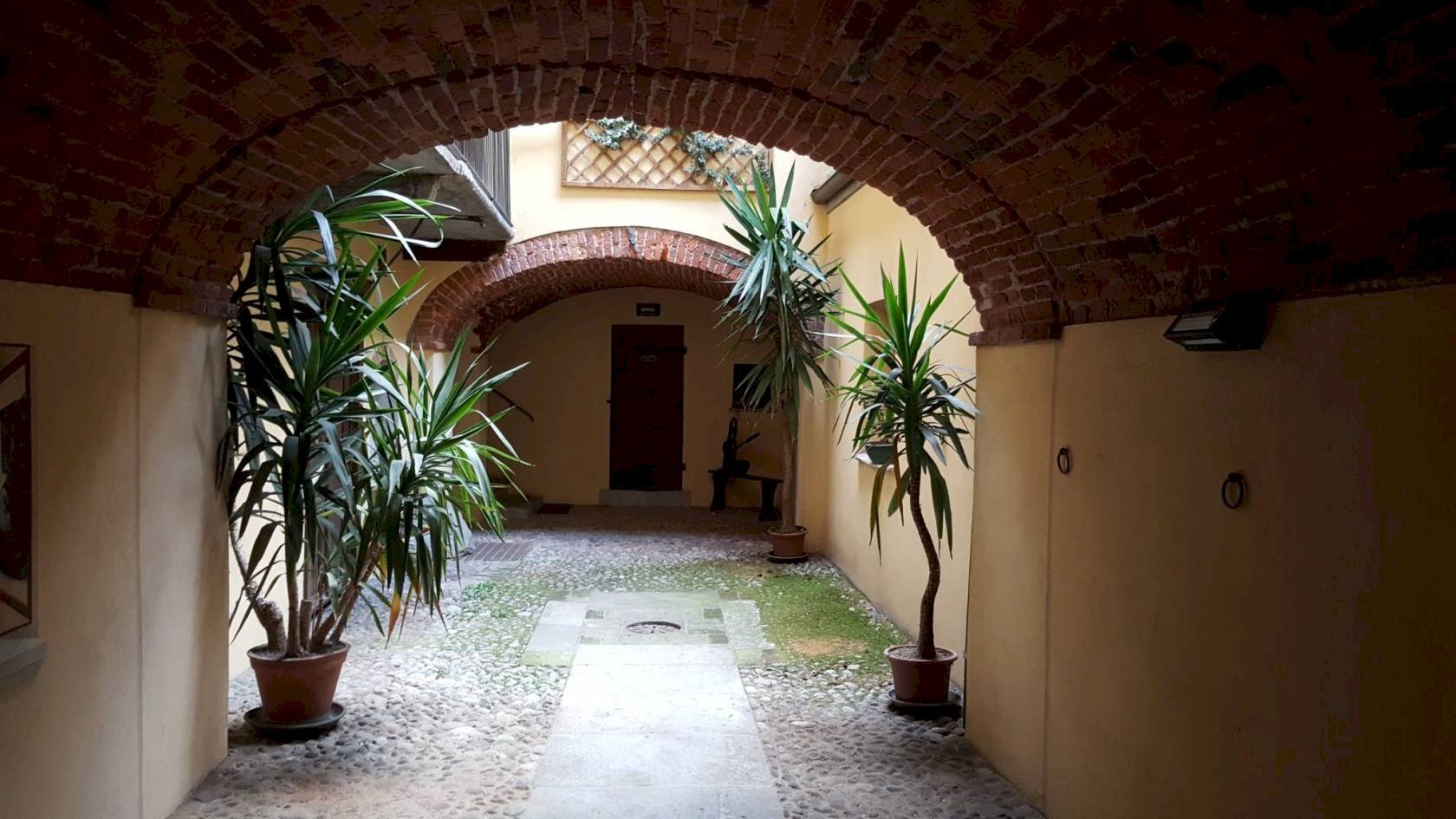Three-room apartment Via Amedeo Rossi, 5, Cuneo (neighborhood Centro Storico) - photo 1