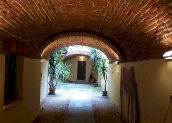 Three-room apartment Via Amedeo Rossi, 5, Cuneo (neighborhood Centro Storico) - photo 2