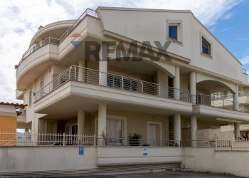 Edificio all\'aperto - Appartamento Via Bronte
 
25, Roma - foto 19