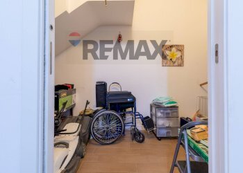 Camera / camera da letto - Appartamento Via Bronte
 
25, Roma - foto 25