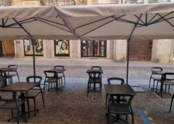 Cortile interno - Shop corso Giuseppe Garibaldi, 18, Borgomanero - photo 31