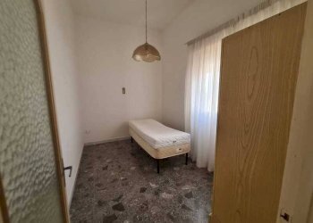 Camera da letto - Four-room apartment via Gaetano Vinci, Parabita - photo 22