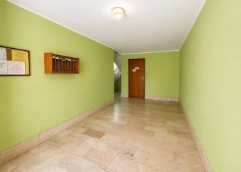 Interno palazzo - Four-room apartment via San Francesco di Sales, 185, Carmagnola - photo 3