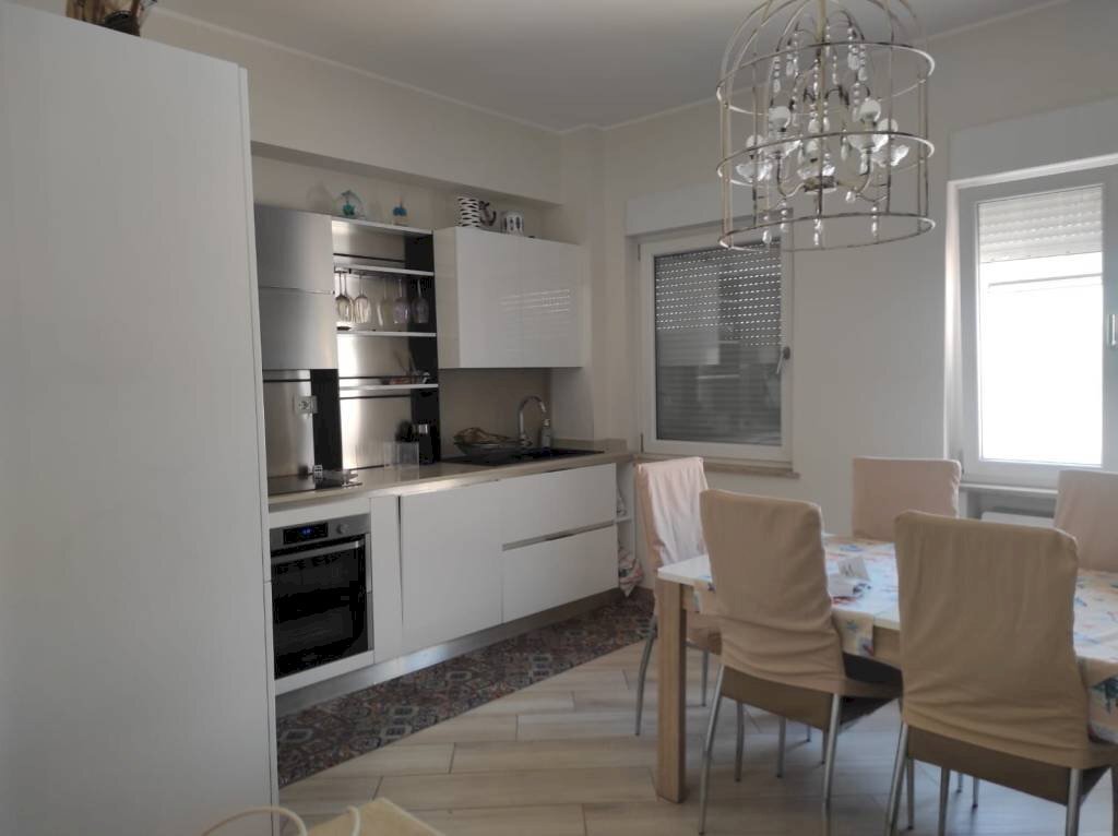 Cucina - Three-room apartment via Pietro Aldobrandini, 12, Anzio - photo 1
