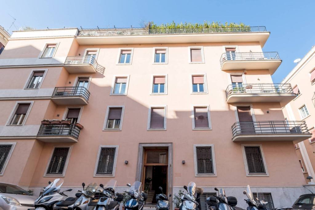 Facciata - Three-room apartment via Paraguay, 3, Roma - photo 1