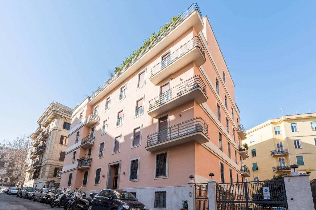 Facciata - Three-room apartment via Paraguay, 3, Roma - photo 3