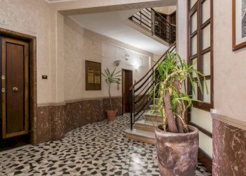 Interno palazzo - Three-room apartment via Paraguay, 3, Roma - photo 5