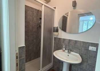 Bagno - Three-room apartment via Paraguay, 3, Roma - photo 16