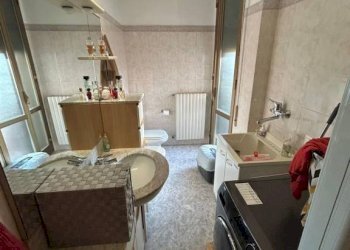 Bagno - Appartamento via Giuseppe Giusti, Bologna (zona Corticella) - foto 10